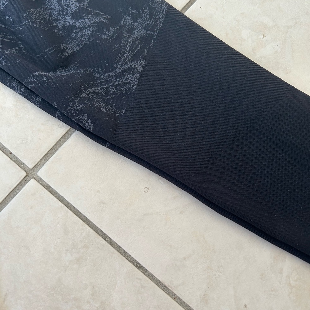 NEW Fabletics Amelia pullover - Picture 6 of 11